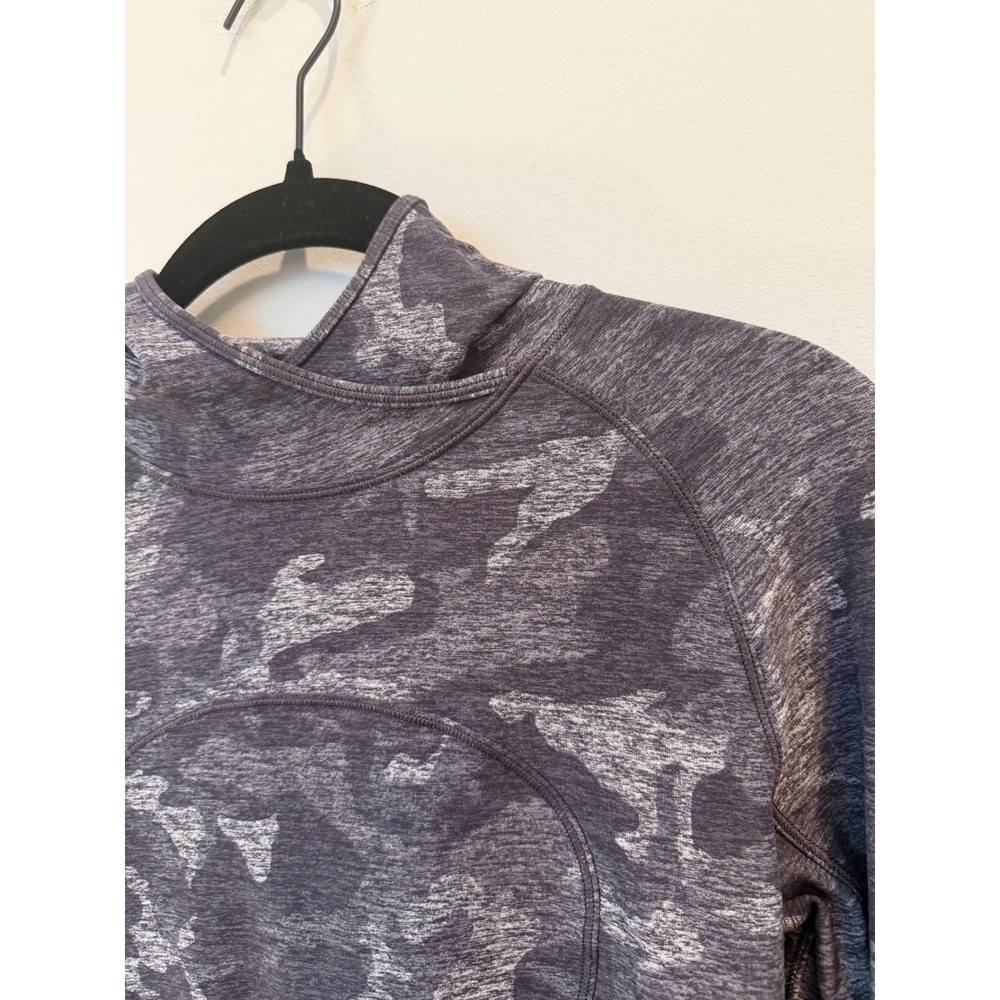 Women Size 6 Lululemon hoodie On Repeat Rulu Incognito Camo HTR Black pattern - Picture 2 of 4